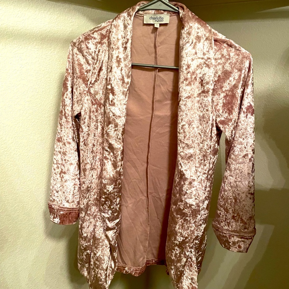 Charlotte Russe Crushed velvet blazer, Sise S, light pink/rose gold color